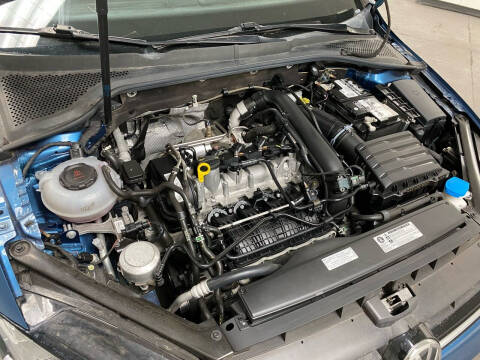 2019 Volkswagen Golf SE