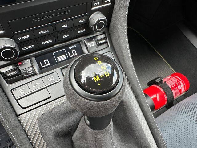 2024 Porsche 718 Cayman GT4 RS