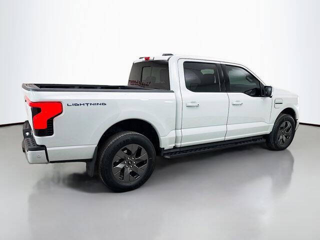 2023 Ford F-150 Lightning Lariat