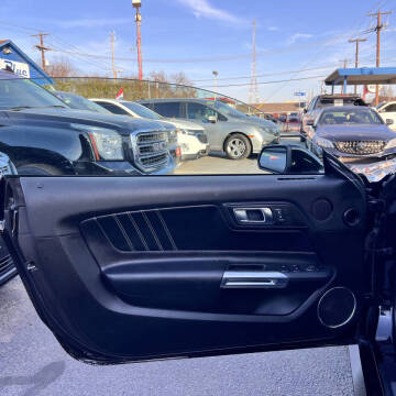 2022 Ford Mustang EcoBoost Premium