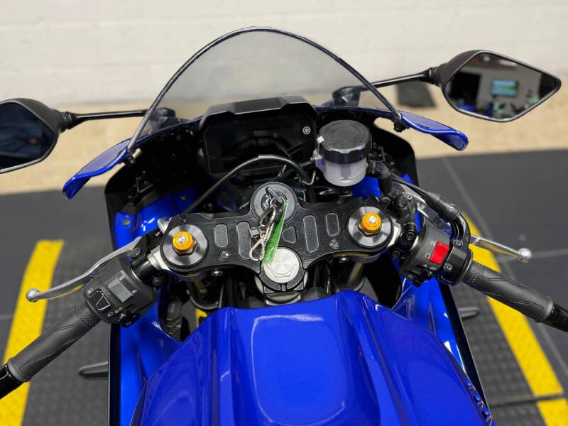 2024 Yamaha R7