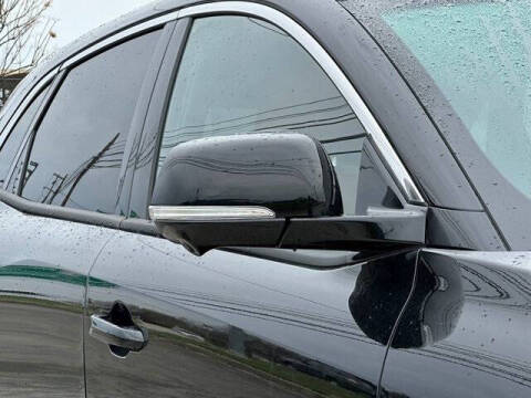 2025 VinFast VF8 Plus