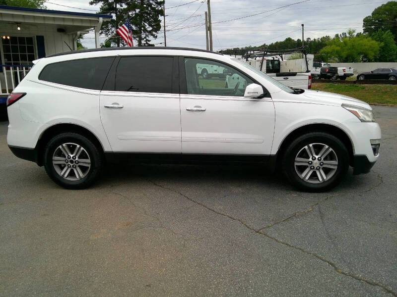 2017 Chevrolet Traverse LT