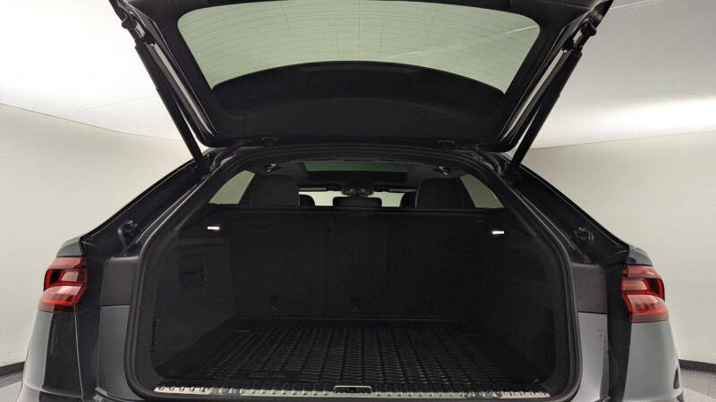 2022 Audi Q8 quattro Premium Plus 55 TFSI