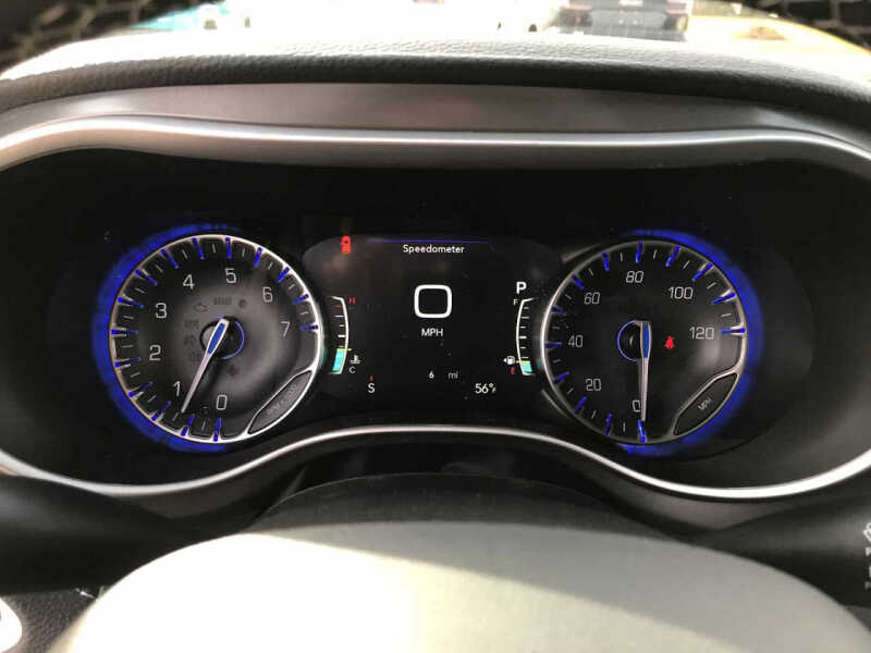 2026 Chrysler Pacifica Select