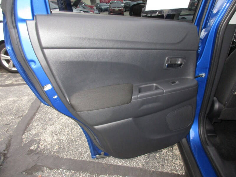 2017 Mitsubishi Outlander Sport ES