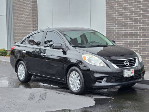 2013 Nissan Versa 1.6 SV