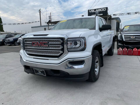 2018 GMC Sierra 1500 for sale at Velascos Used Car Sales in Hermiston OR