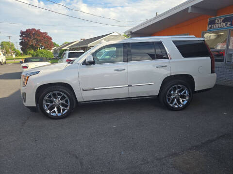 2017 Cadillac Escalade Platinum