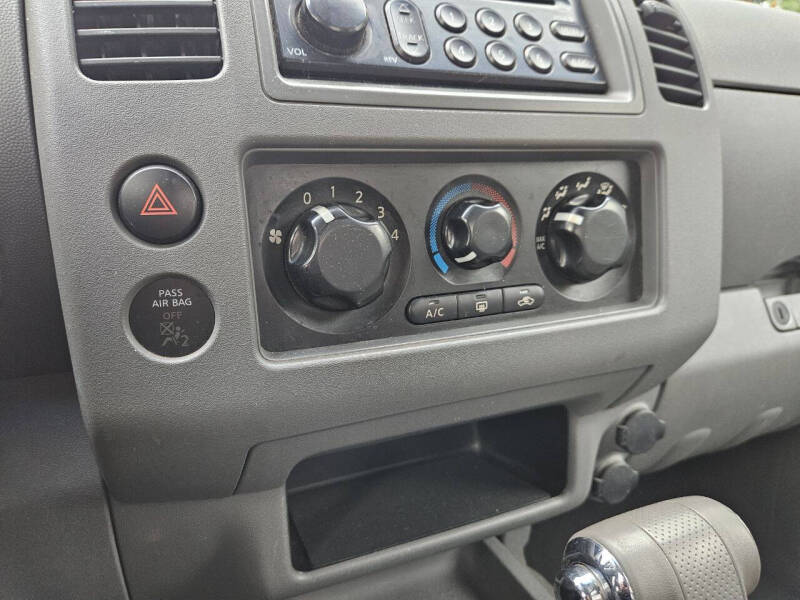 2006 Nissan Frontier SE