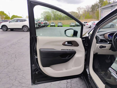2018 Chrysler Pacifica Touring L Plus