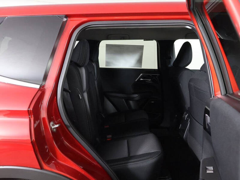 2025 Mitsubishi Outlander ES