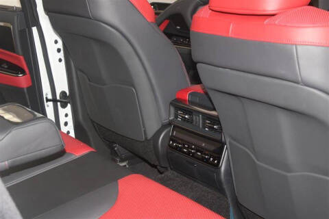 2025 Lexus LX 700h F SPORT Handling