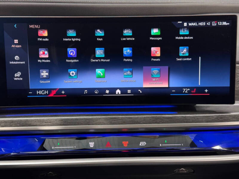 2023 BMW 7 Series 740i