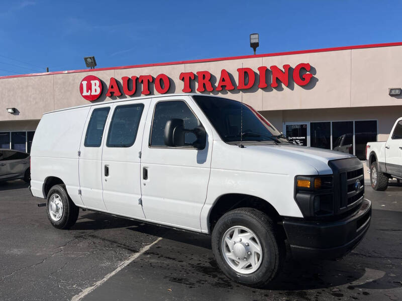 2014 Ford E-Series Econoline Van Commercial's photo