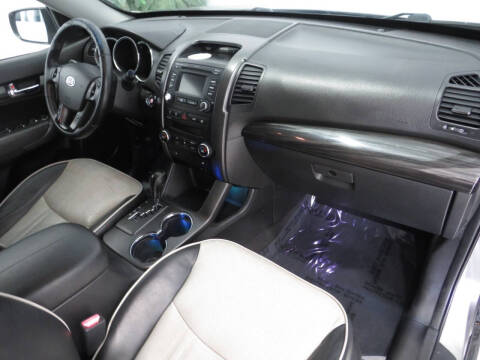 2013 Kia Sorento SX