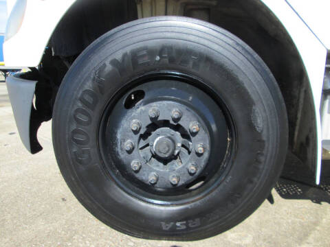 2007 Freightliner Business class M2