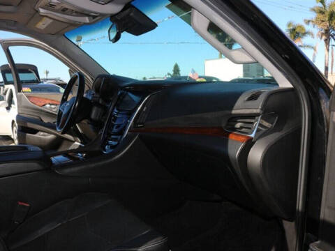 2016 Cadillac Escalade ESV Luxury Collection