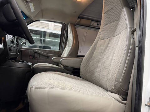 2016 Chevrolet Express 2500