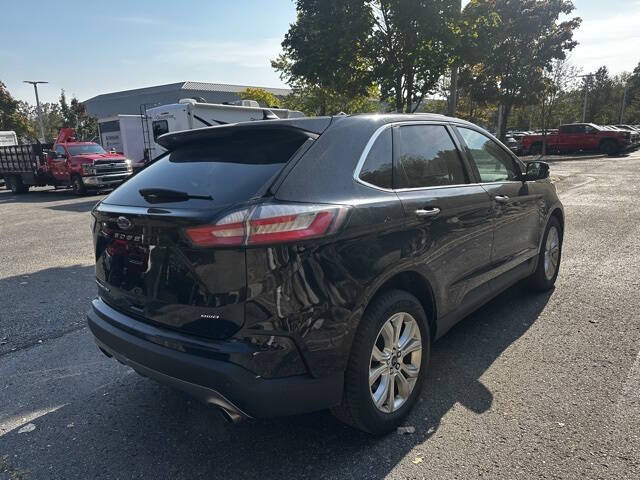 2022 Ford Edge for sale at Bowman Auto Center in Clarkston, MI