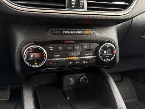 2021 Ford Escape Hybrid SEL