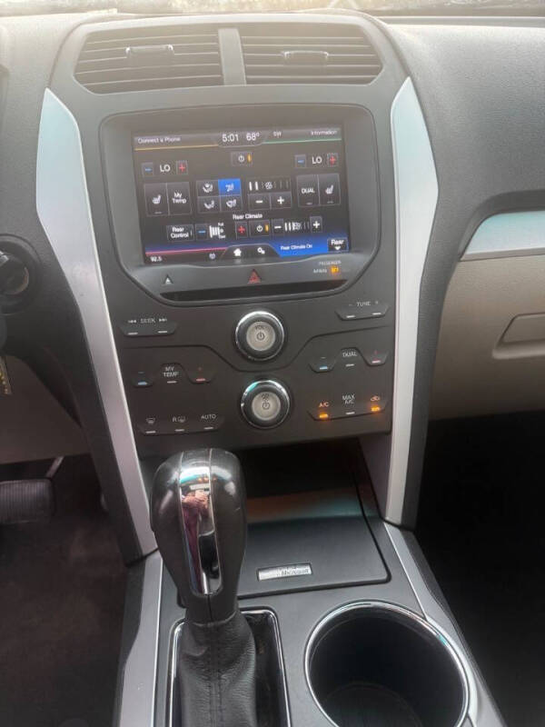 2012 Ford Explorer XLT