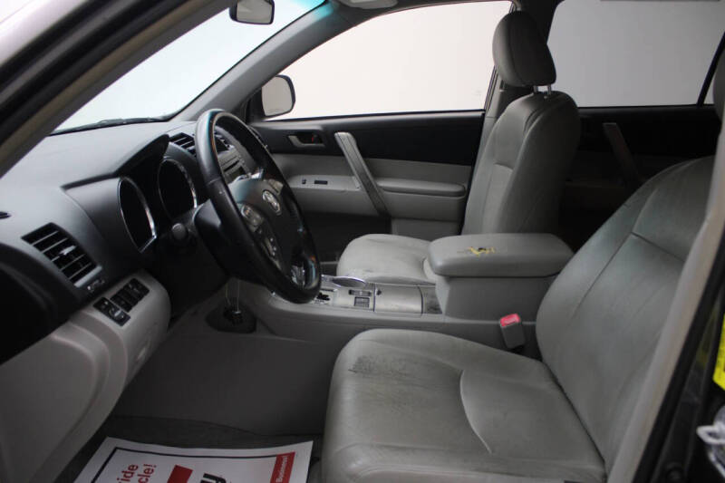 2009 Toyota Highlander Sport