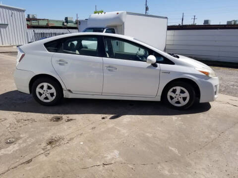 2010 Toyota Prius for sale at DFW AUTO FINANCING LLC in Dallas TX