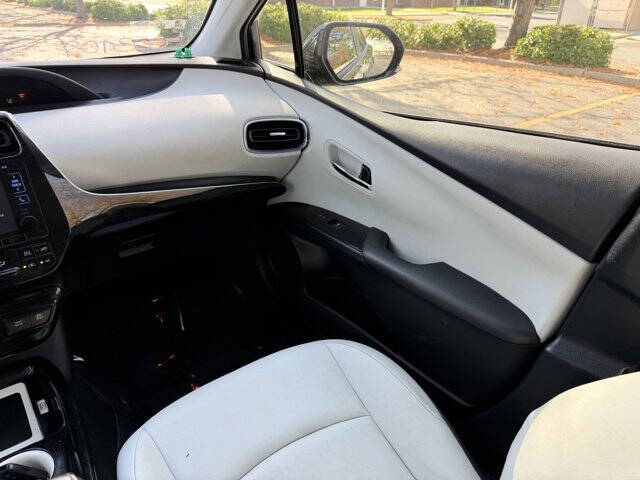 2016 Toyota Prius Two Eco