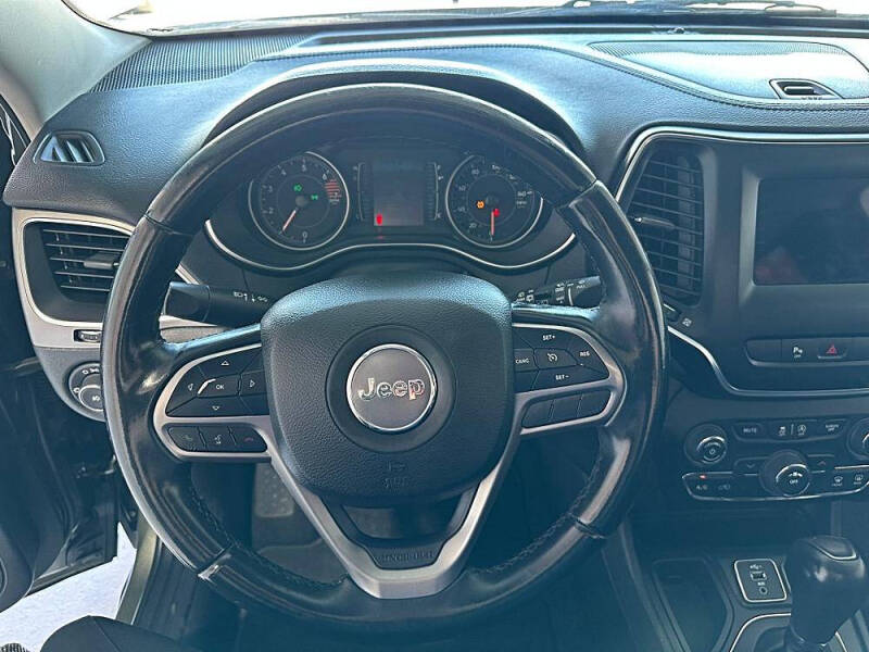 2019 Jeep Cherokee Latitude Plus