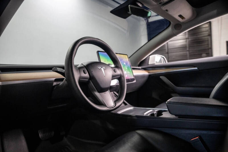 2021 Tesla Model 3 Standard Range Plus