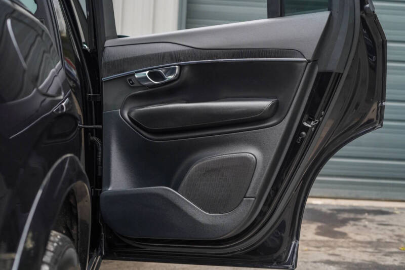 2020 Volvo XC90 T5 Momentum