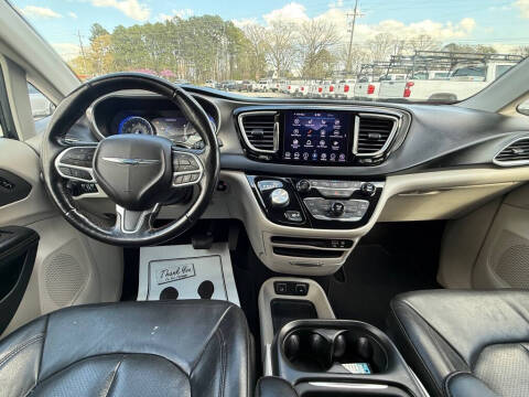 2020 Chrysler Pacifica Touring L