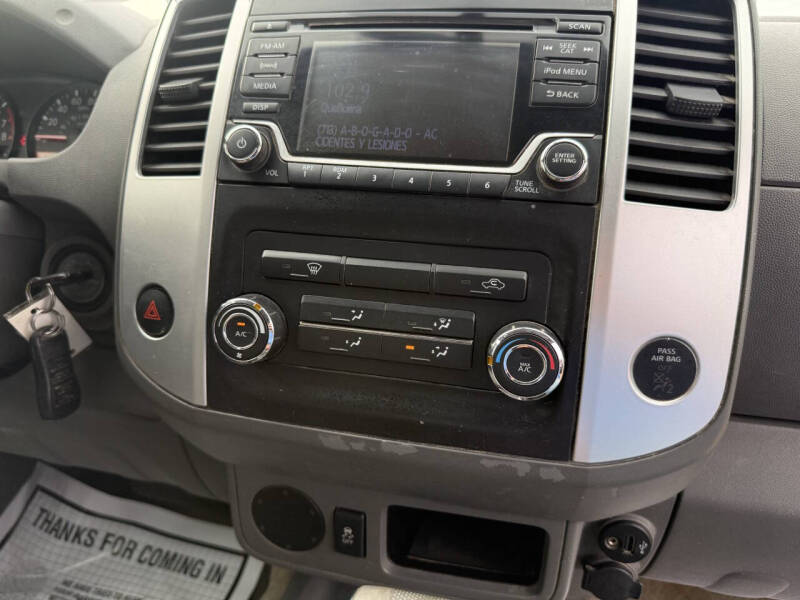2017 Nissan Frontier SV