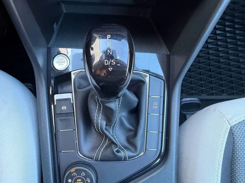 2025 Volkswagen Taos S 4Motion