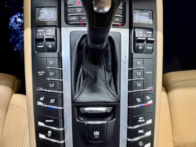 2018 Porsche Macan S