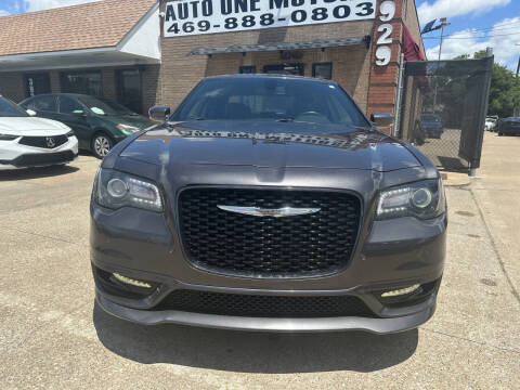 2018 Chrysler 300 S