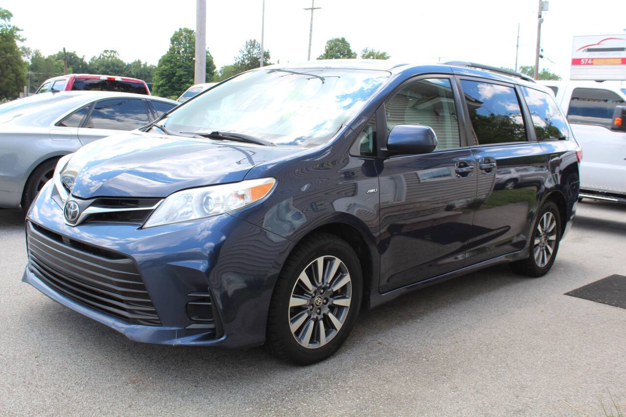 2020 Toyota Sienna for sale at Auto Force USA in Elkhart, IN