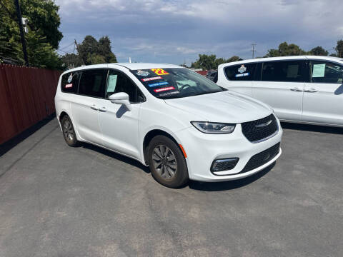 2022 Chrysler Pacifica Hybrid Touring L