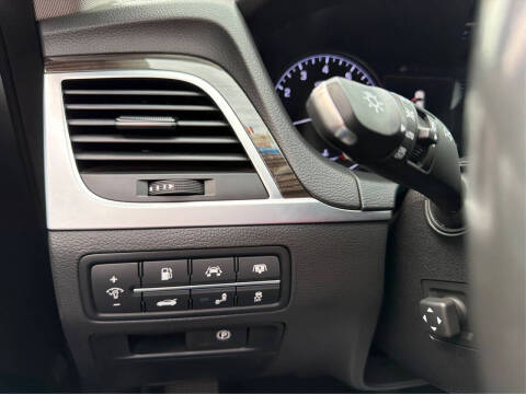 2016 Hyundai Genesis