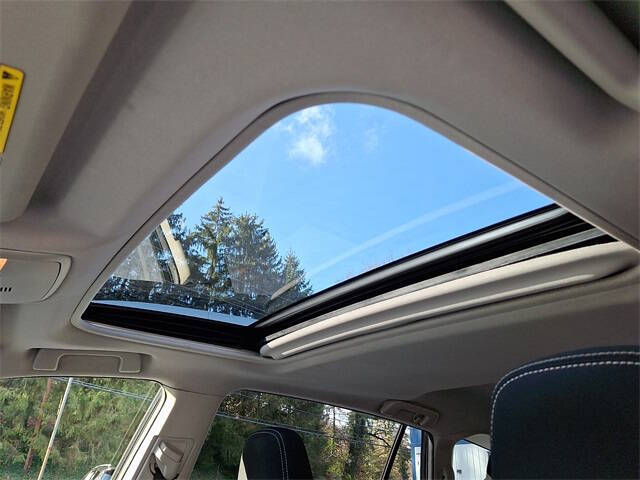 2016 Toyota RAV4 Hybrid XLE