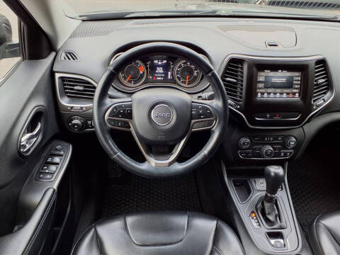 2019 Jeep Cherokee Latitude Plus