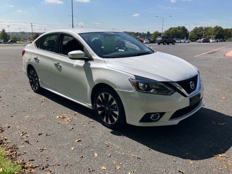 2017 Nissan Sentra SR photo 3