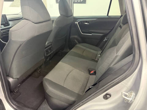 2020 Toyota RAV4 Hybrid XLE