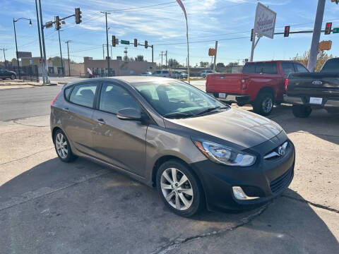 2013 Hyundai Accent SE