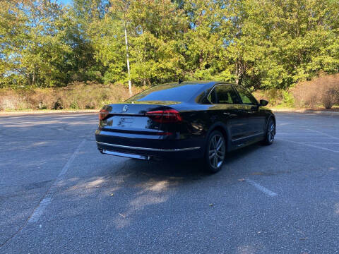 2017 Volkswagen Passat 1.8T R-Line