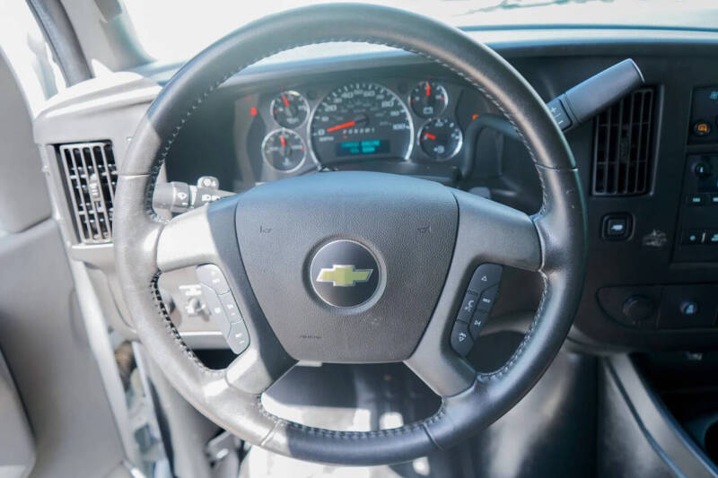 2021 Chevrolet Express 2500