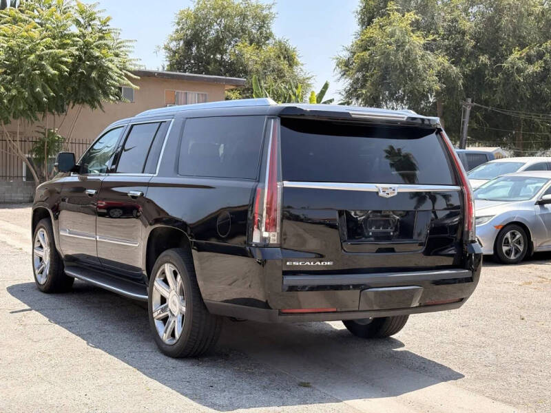 2019 Cadillac Escalade ESV Luxury