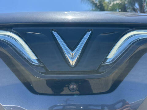 2023 VinFast VF8 Plus City Edition