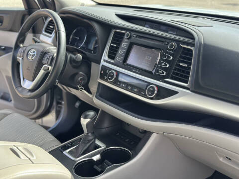 2014 Toyota Highlander LE Plus